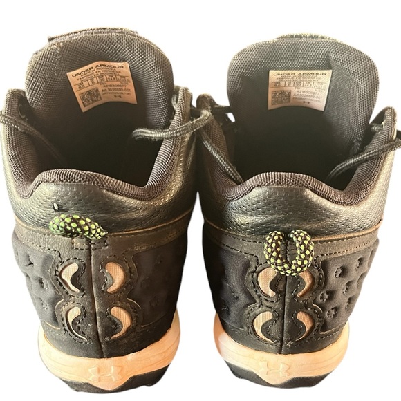 Under Armour Harper 8 Mid RM Baseball Cleats - Picture 2 of 6